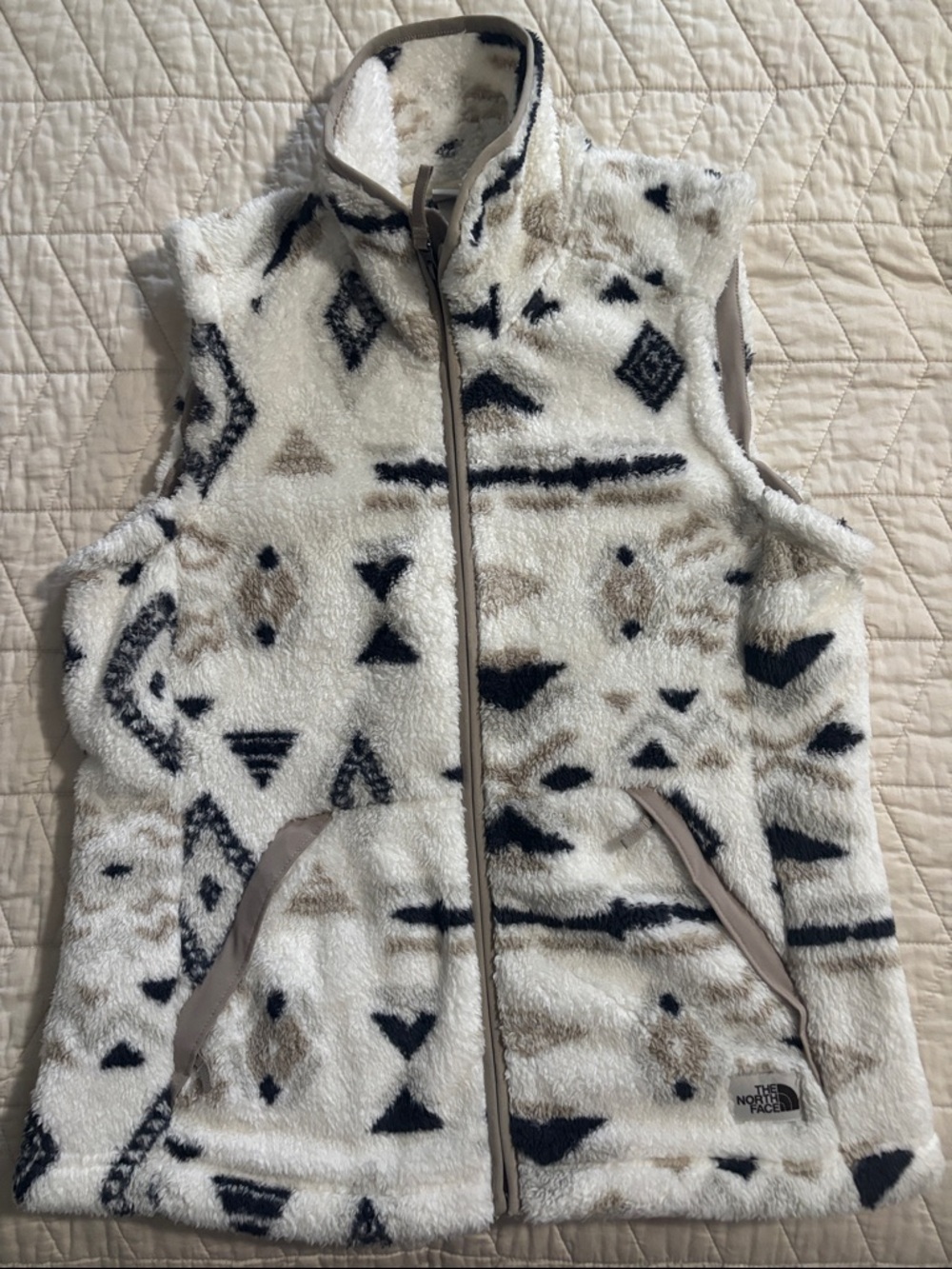 The North Face Women’s Aztec Sherpa Vest - Cream, Black & Tan size L